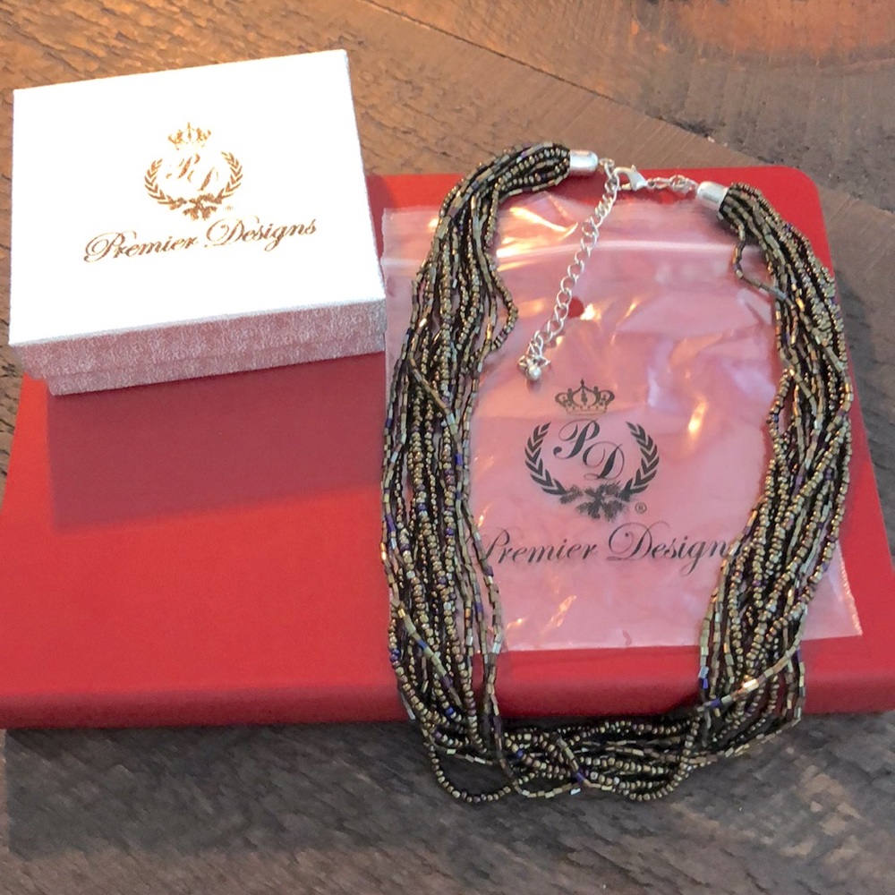 Premier Designs Chocolate Kiss Necklace